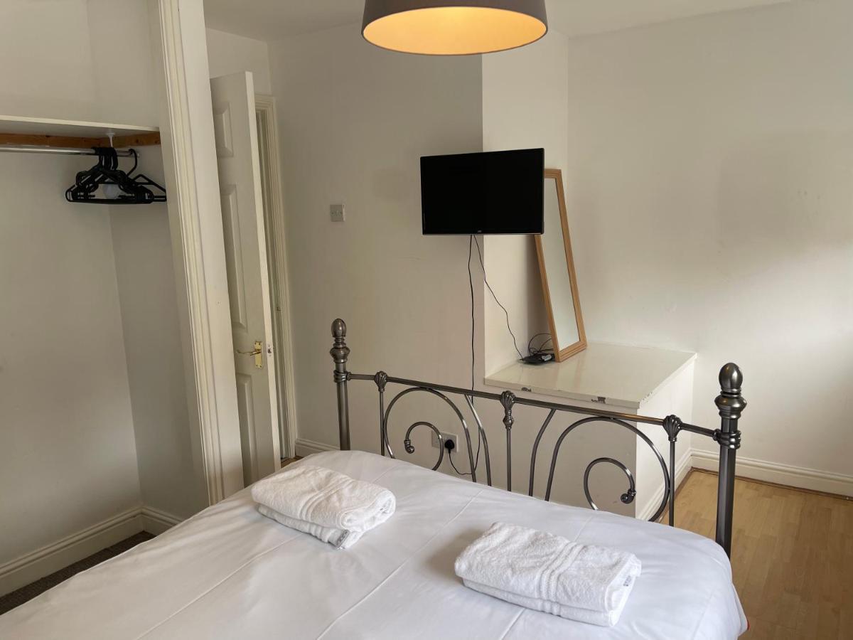 House Number 12 Sleeps Up To 4 With Smart Tvs In Every Room Ουέλινγκτον Εξωτερικό φωτογραφία