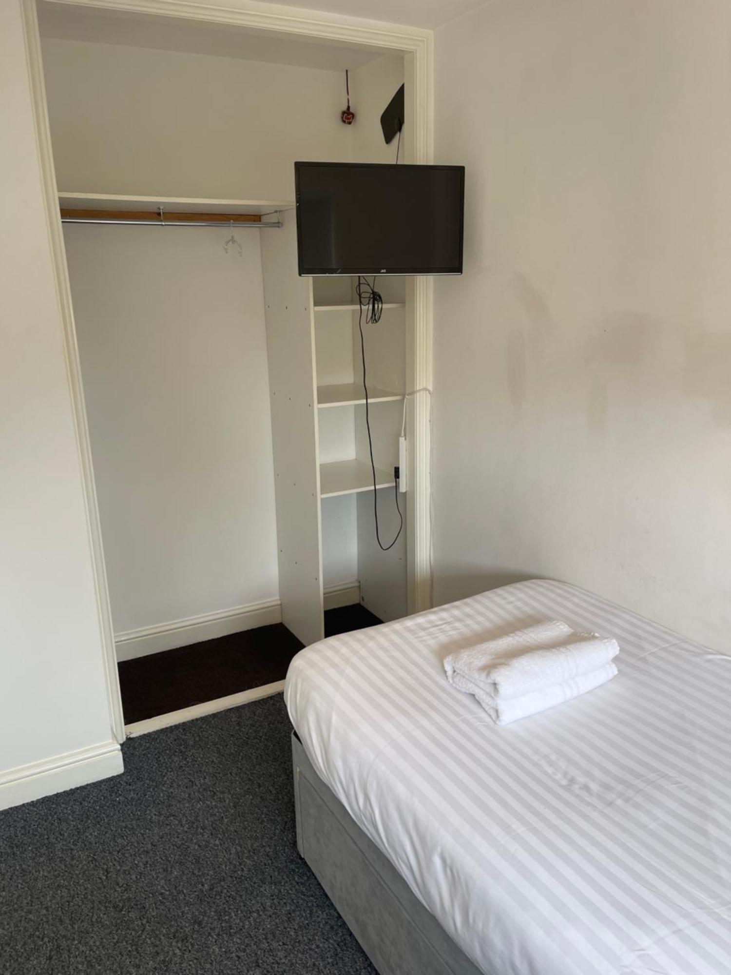 House Number 12 Sleeps Up To 4 With Smart Tvs In Every Room Ουέλινγκτον Εξωτερικό φωτογραφία